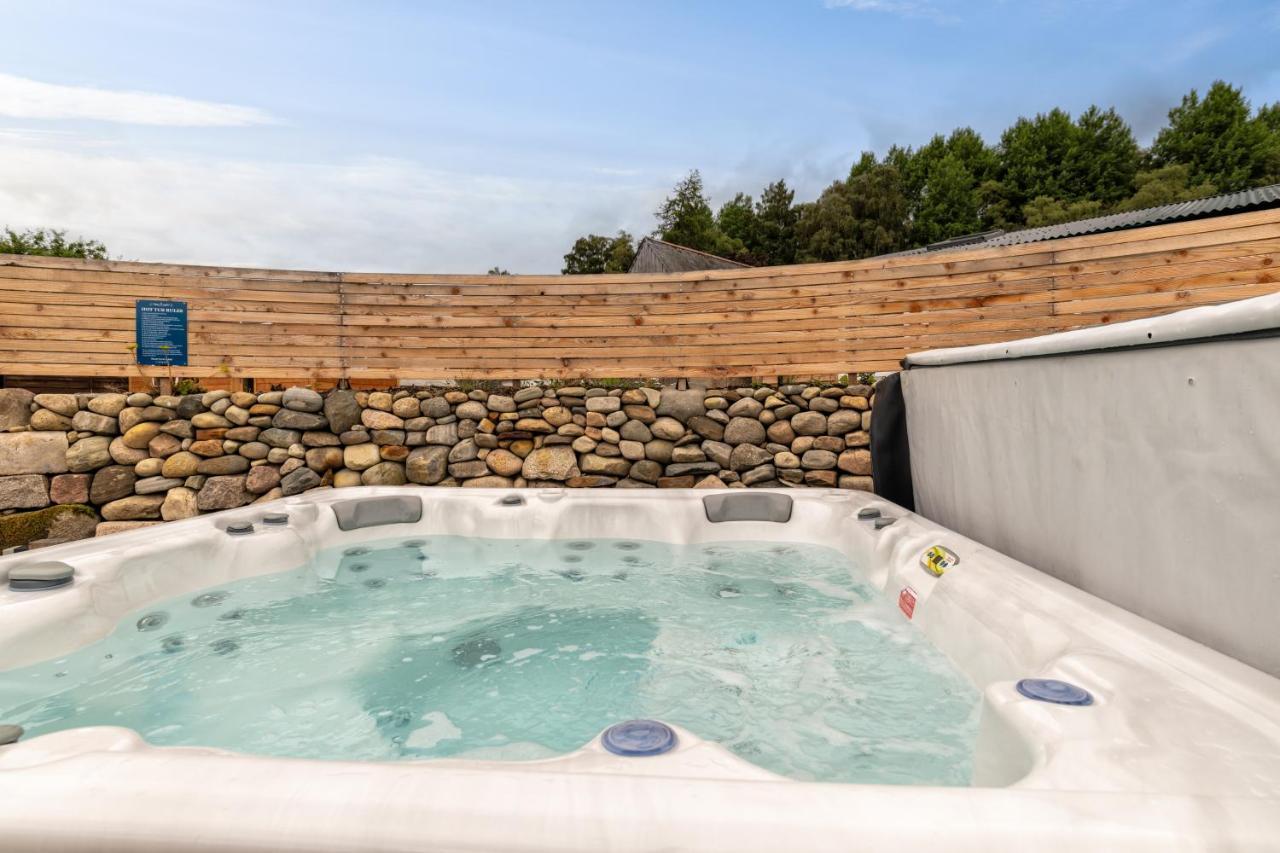 Enchanting Tiny House With Wood Burner And Hot Tub In Cairngorms Ballater Dış mekan fotoğraf
